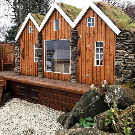 Iceland Sjf Villa, Hot Tub & Outdoor Sauna Amazing Mountains And City View Over Reykjavík Kültér fotó