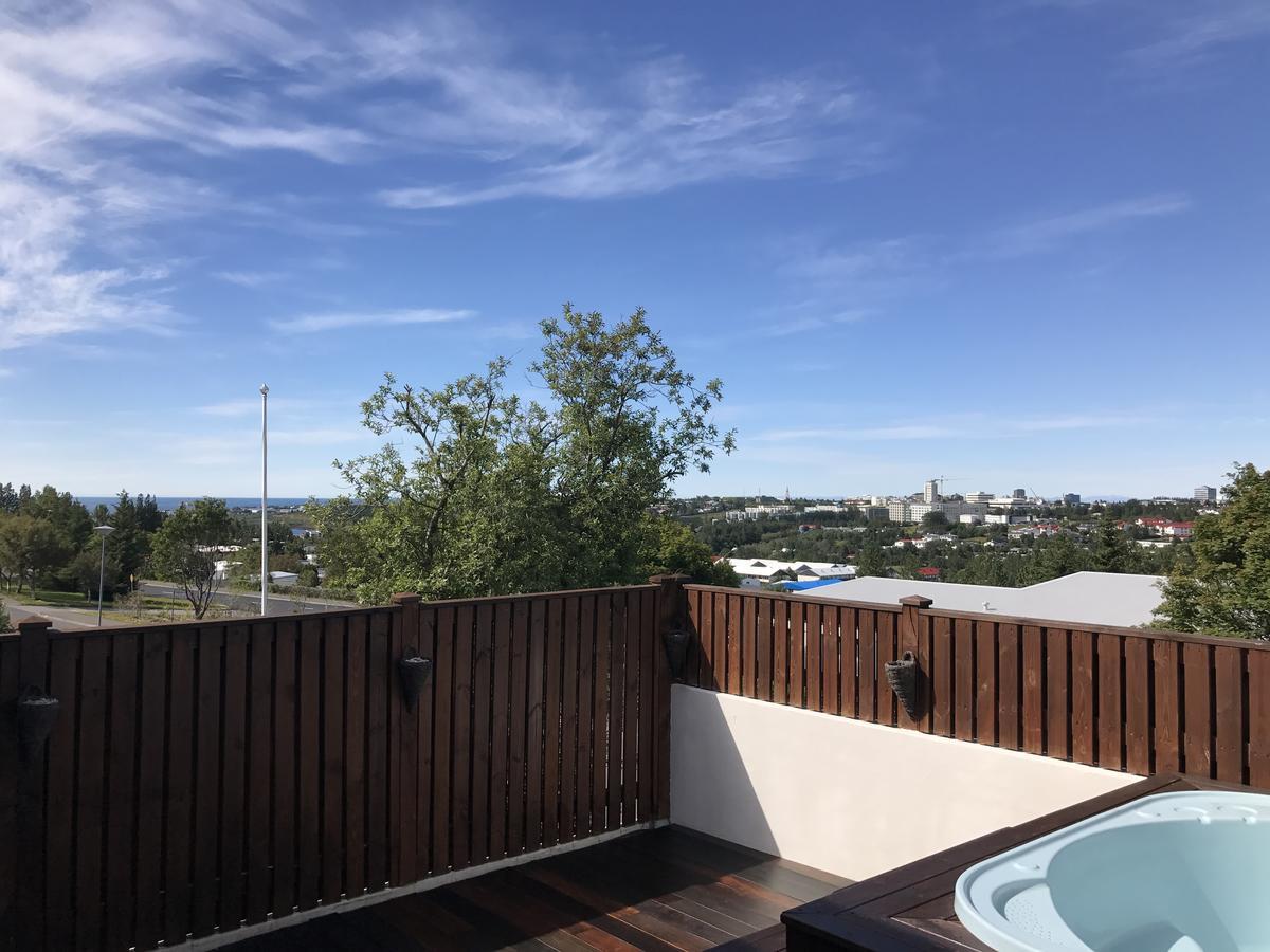 Iceland Sjf Villa, Hot Tub & Outdoor Sauna Amazing Mountains And City View Over Reykjavík Kültér fotó